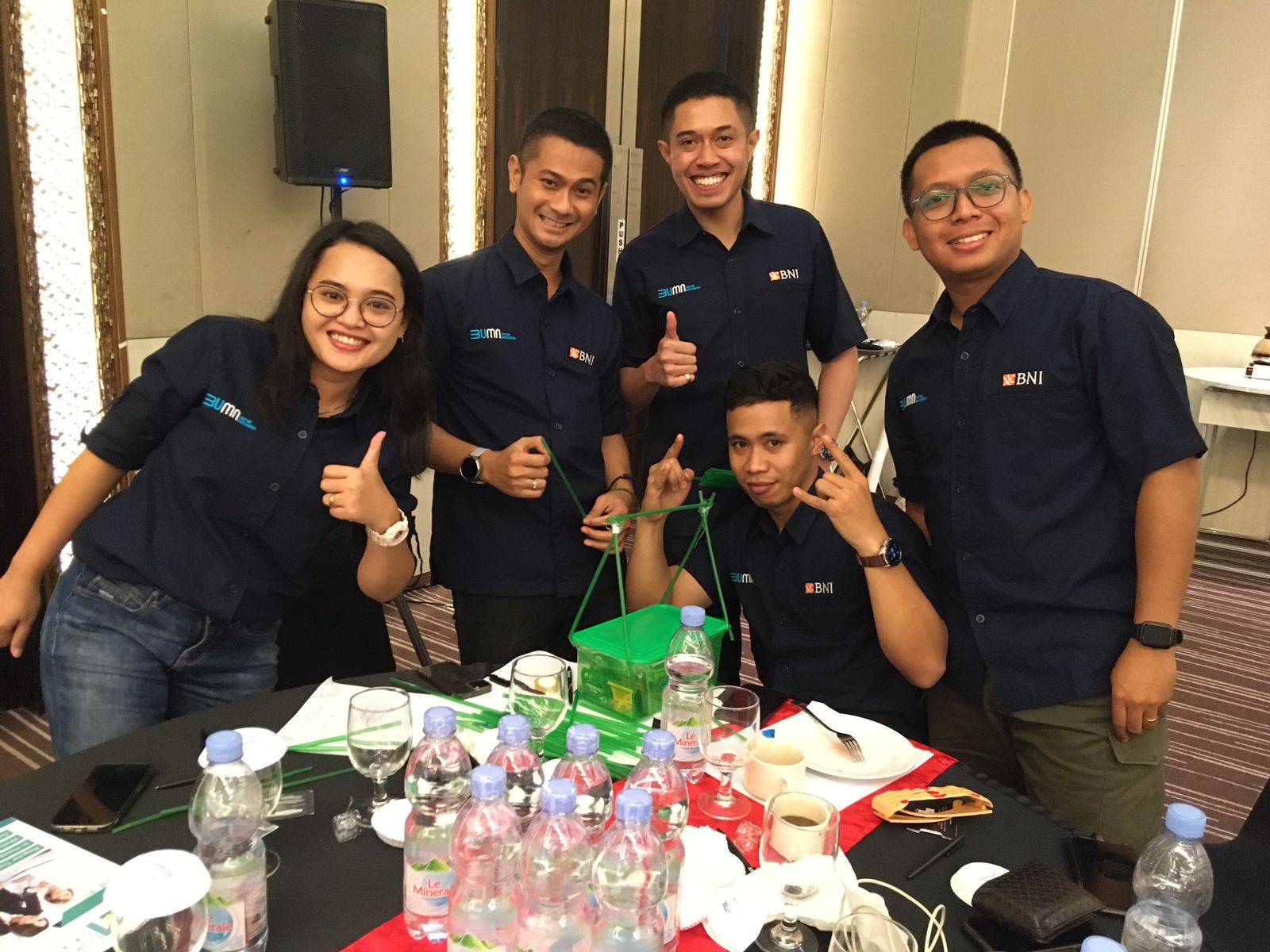 TRAINING DESIGN THINKING