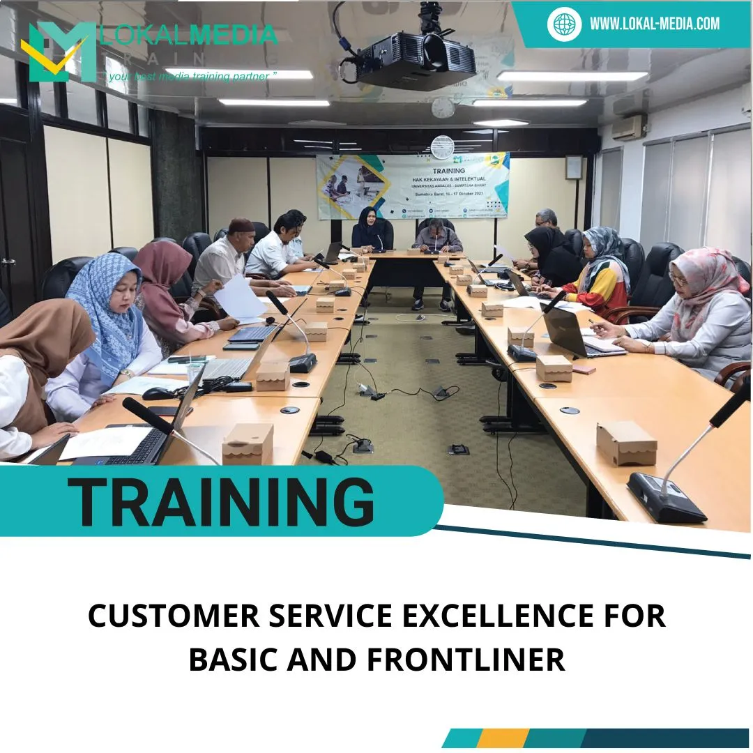 TRAINING CUSTOMER SERVICE EXCELLENCE FOR BASIC AND FRONTLINER