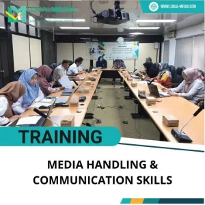 TRAINING MEDIA HANDLING & COMMUNICATION SKILLS